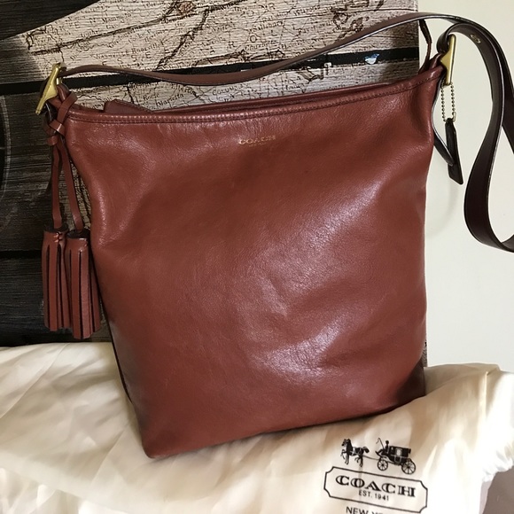 Coach Handbags - 💝HP🎉COACHLeather Legacy Shoulder Bag